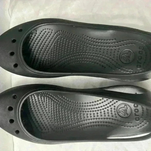 Women Crocs size 10 W used like a new - Picture 4 of 6